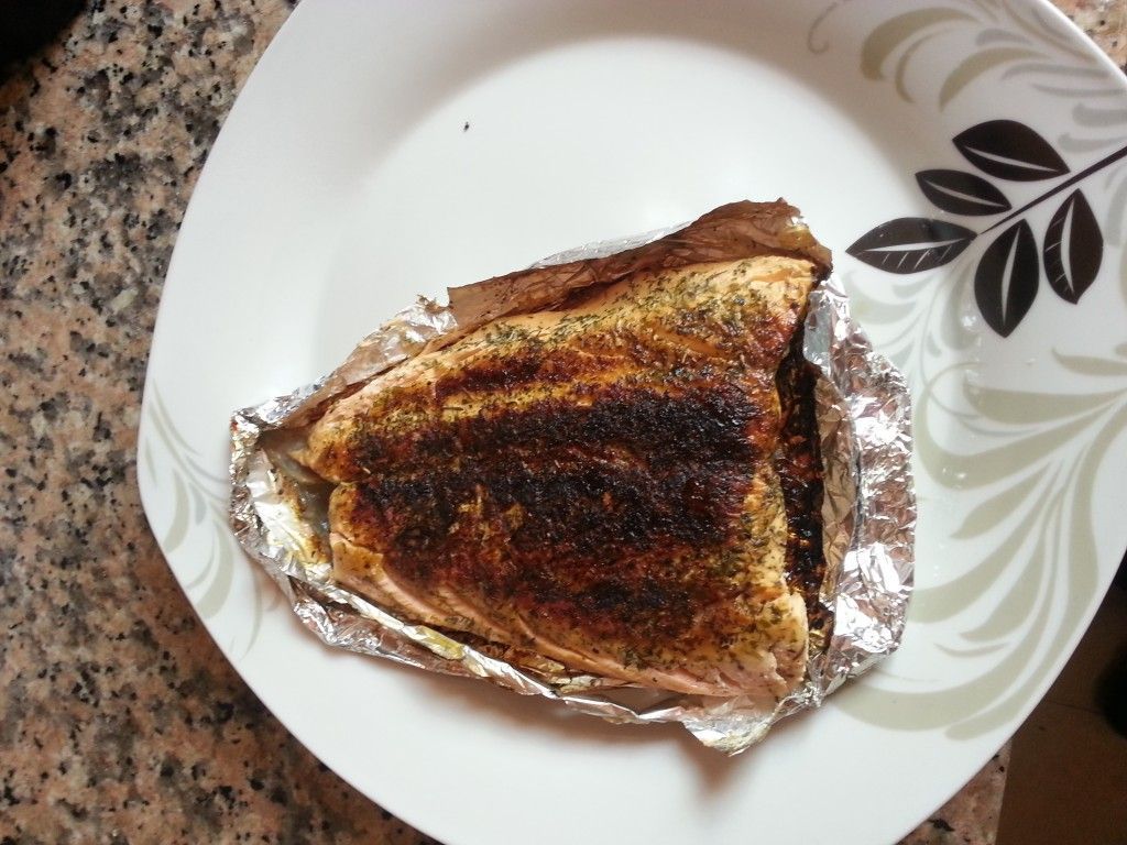 salmón a la finas hierbas